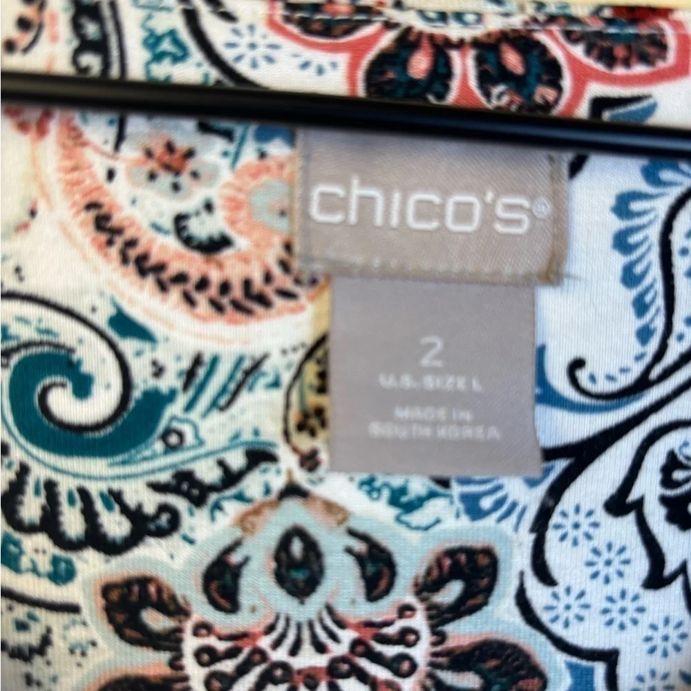 Chico’s Multicolor Paisley Floral Top Short Sleeve V-neck Size 2 = Large